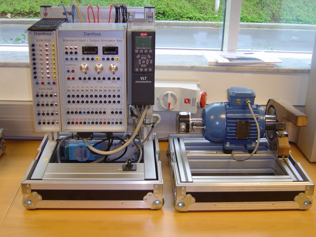 Formación técnica Danfoss en variadores de frecuencia para profesionales industriales
