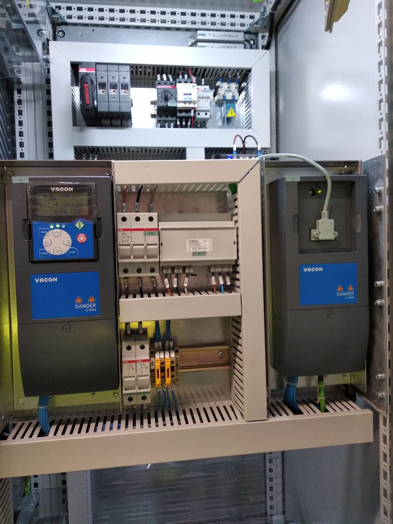 Puesta en marcha "Grid Converter" con el modelo Vacon NX AFE2 Ingesis