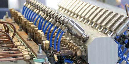 Aplicaciones Gemü. Bloque de válvulas para banco de pruebas de bombas de calor por Ingesis